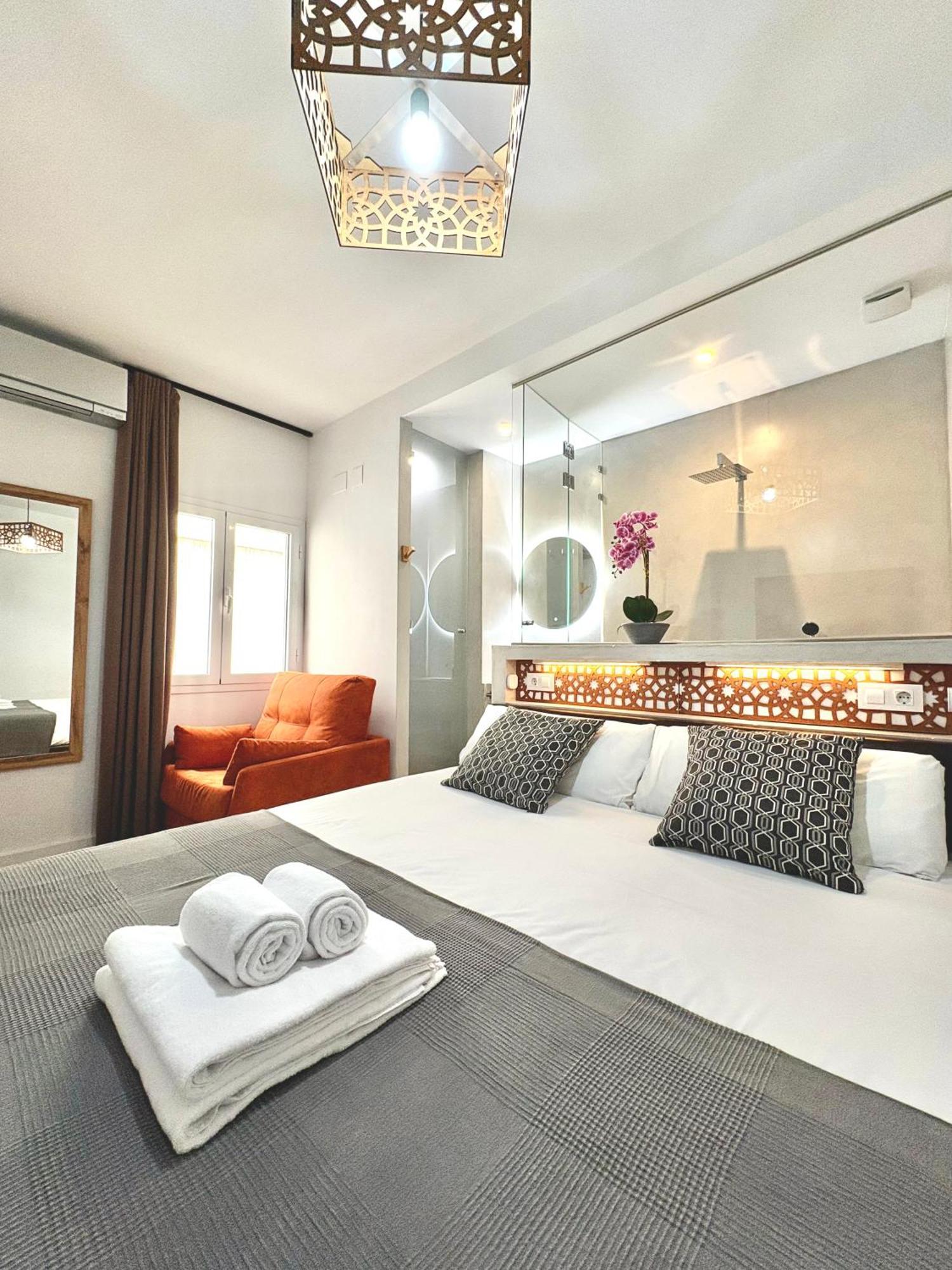 Unique House - Private Spa&Pool -StayinSevilla Eksteriør billede